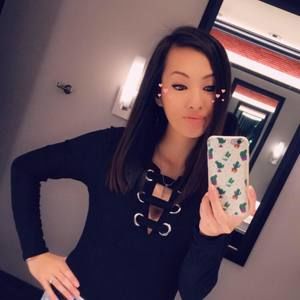 Meet your Posher, Denise